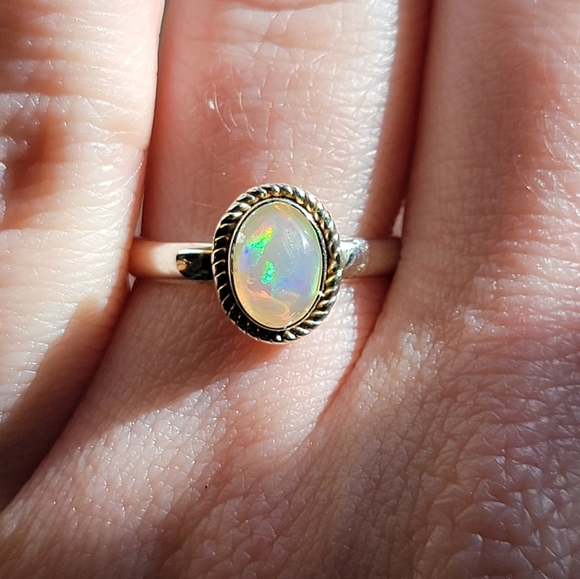 Fire Opal Sterling Silver Ring Size 6 - Picture 4 of 8